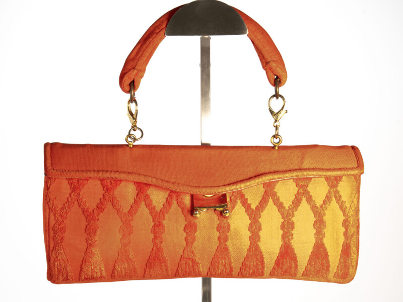 Borsa vintage Roberta di Camerino a Mano in velluto Sovrarizzo Arancione con Disegno a Fiocchi