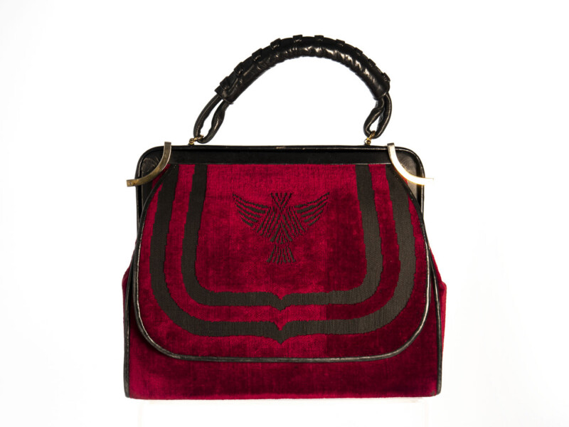Borsa vintage Roberta di Camerino a Mano in velluto Sovrarizzo Rosso con motivi geometrici