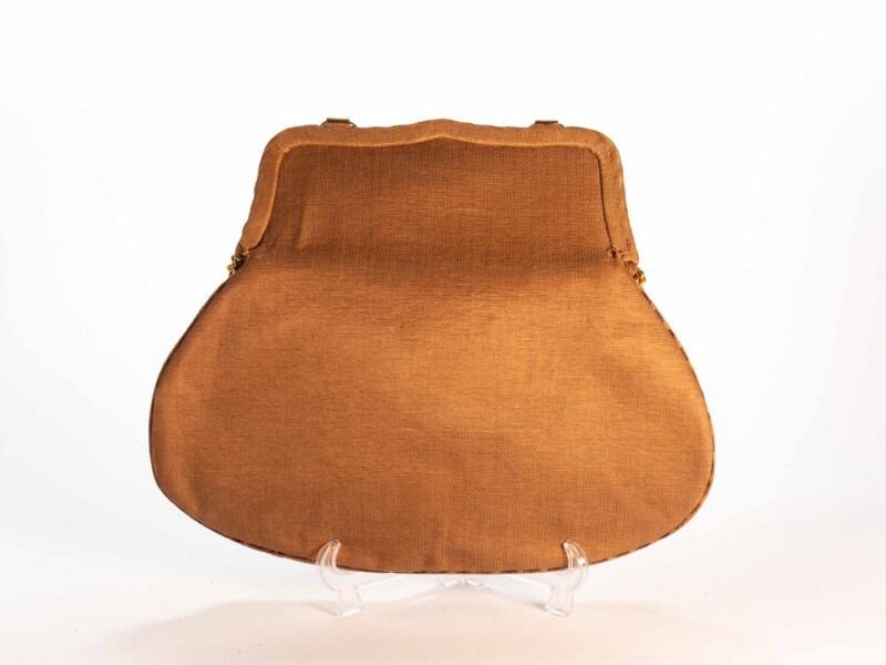 Piccola borsa vintage Roberta di Camerino a Mano in tessuto e Patta in Sovrarizzo con Catenella