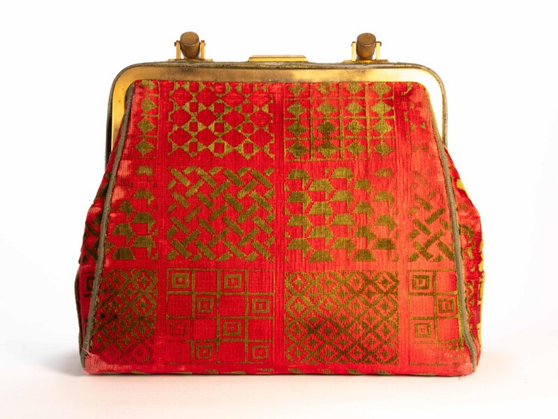 Borsa vintage Roberta di Camerino a Mano con Manico in metallo dorato in velluto Sovrarizzo Rosso e Verde Disegno Trascon