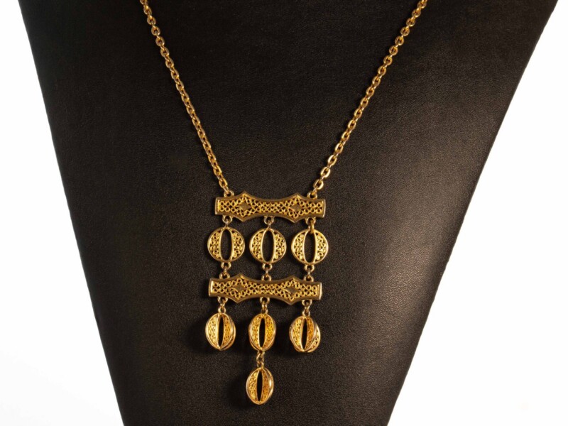 Collana vintage in metallo dorato
