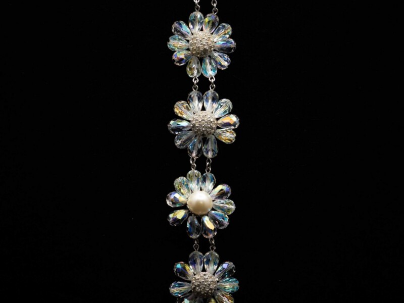 Bracciale vintage a fiorellini in cristallo e strass