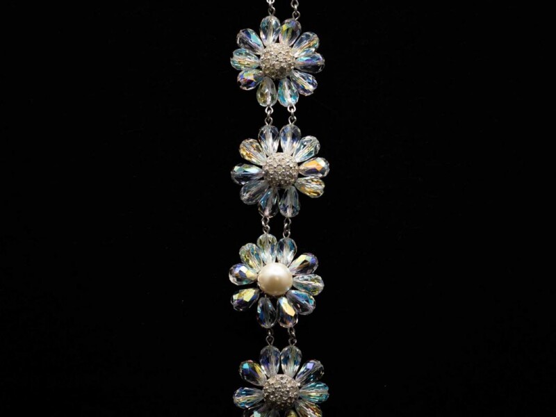 Bracciale vintage a fiorellini in cristallo e strass