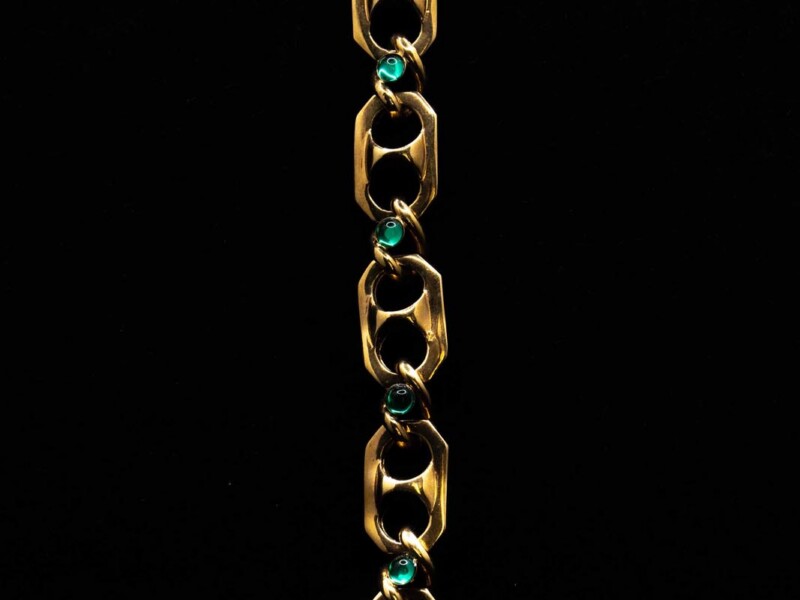 Bracciale vintage dorato maglia semi rigida e strass in vetro verde