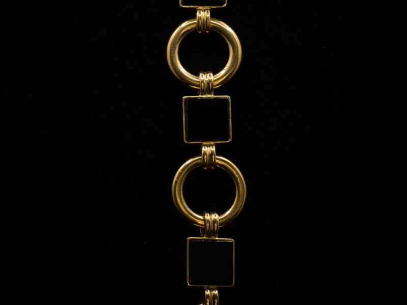 Bracciale vintage firmato Ben Amoun dorato e inserti in vetro nero