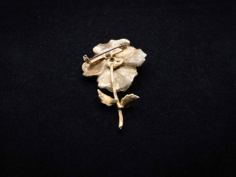 Spilla vintage a fiore smaltato