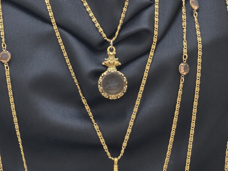 Collana vintage firmata Goldette